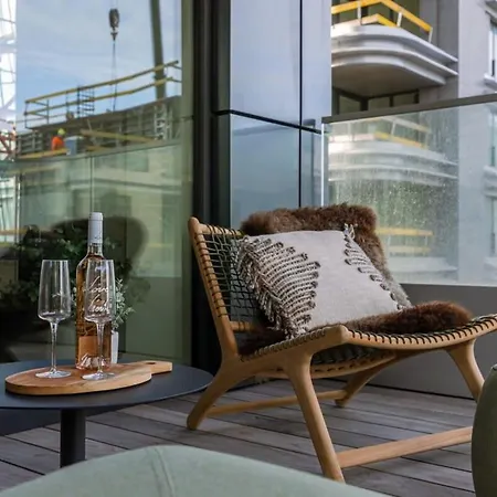 Huswell - Stylish 2 Bedroom With Terrace And Parking